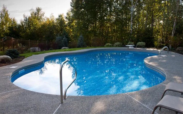Experience Lasting Quality with a Vinyl Liner Pool